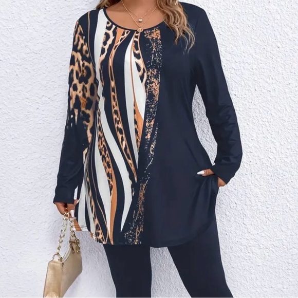 Tunic blouse NWOT. Never worn/didn’t fit - Picture 5 of 5